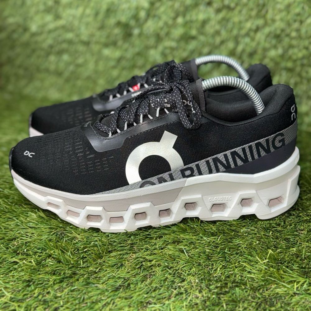 On Cloudmonster 2 men’s Size 7.5 Black/Frost Running Shoes